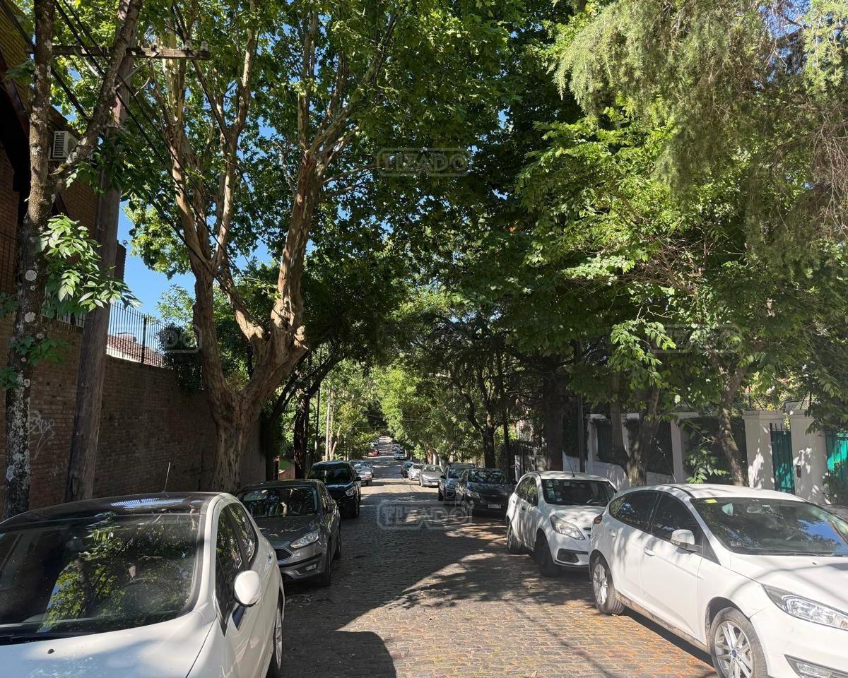 Avenida del Libertador 700