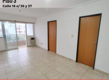 Departamento de 2 ambientes, La Plata · 16 E/ 36 y 37 Alquilo Departamento Al Contrafrente Piso 3° con Cochera Descubierta!