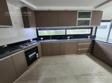 Casa · 170m² · 7 Ambientes · 2 Cocheras · Venta - Casa de 3 Dorm. - Villa Catalina - Rio Ceballos