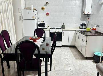 Casa de 3 ambientes, Rosario · 2 Dorm. a m de Bv. Rondeau en Alberdi!