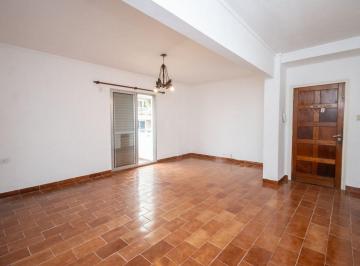Departamento · 62m² · 3 Ambientes · Departamento de Dos Dorm. en Venta!