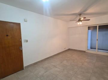Departamento · 45m² · 3 Ambientes · Venta Departamento Tres Ambientes y Patio Belgrano