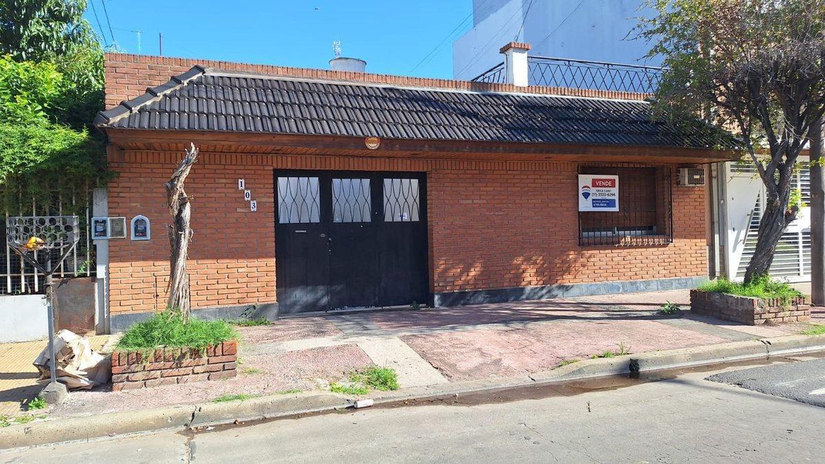 Gral Mansilla 100