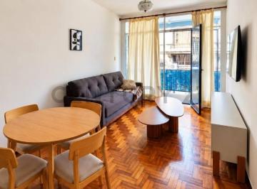 Departamento · 55m² · 3 Ambientes · Venta Apto Centro 2 Dorm., Frente con Balcon y Patio, Acepta Banco con Renta