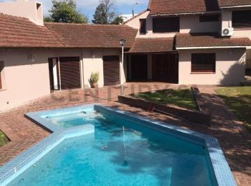 Casa · 245m² · 8 Ambientes · 2 Cocheras · Casa en Alquiler 13b E/472 y 473