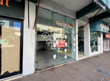 Local comercial · 45m² · 1 Ambiente · Local Venta Excelente Ubicacion Sobre Peatonal