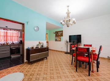 PH · 60m² · 3 Ambientes · PH en Venta de 3 Ambientes en Tapiales