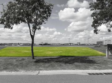 Terreno · 1061m² · Terreno en Venta Al Agua, 1061 m², en Barrio Marinas, Puertos del Lago