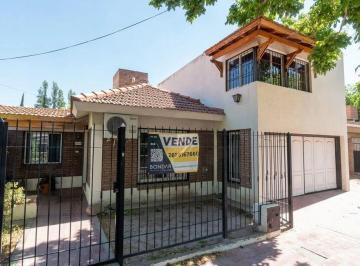 BDA-BDA-24_2 · Casa en B° Cementista Residencial/ Apta Credito /permutas/ 3 Dorm/ Cochera Doble