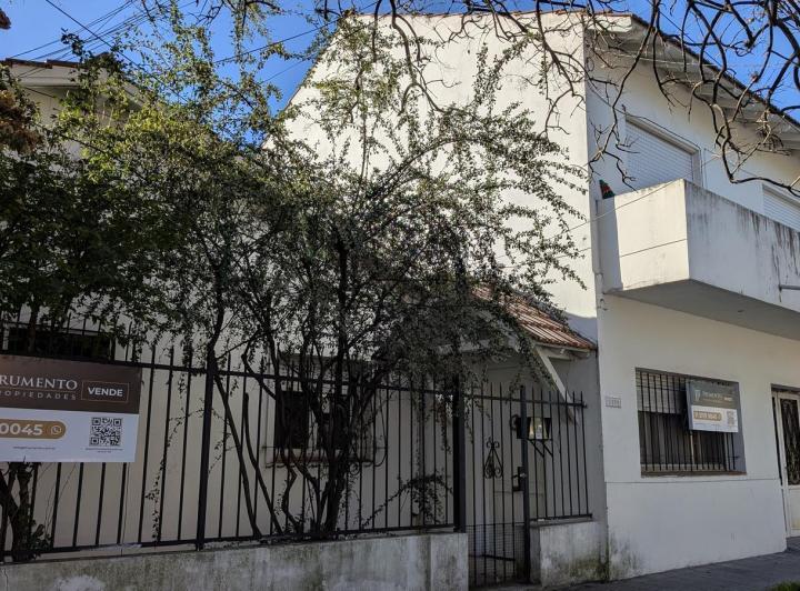Casa · 169m² · 6 Ambientes · 2 Cocheras