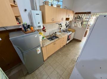 Casa · 108m² · 4 Ambientes · 1 Cochera · Casa en Venta - 3 Dorm. - José Patiño 3100 - B Jardín