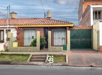 Casa · 250m² · 5 Ambientes · 2 Cocheras · Casa en Alquiler Av Belgica 1805
