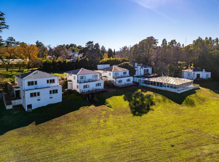 Casa · 60000m² · 11 Ambientes