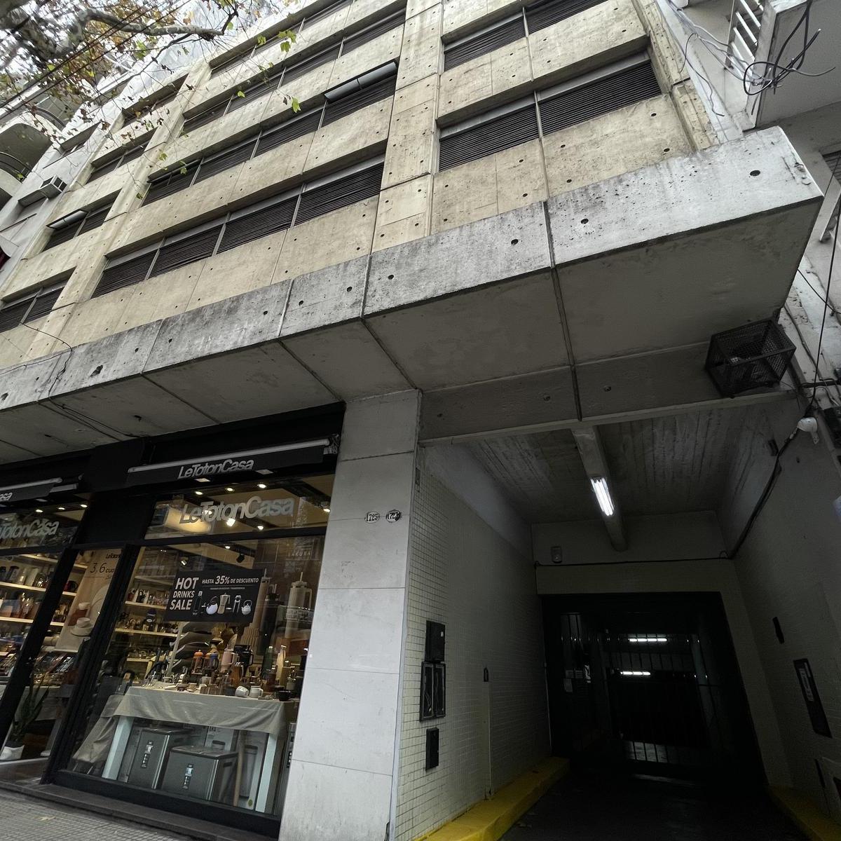 Av Pueyrredon al 1700, Recoleta, Capital Federal