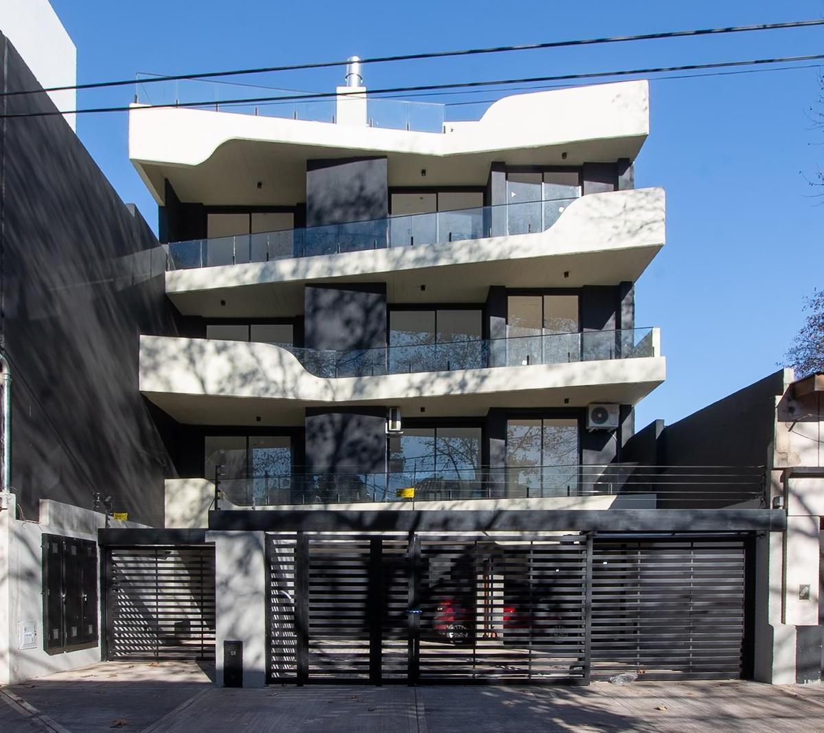 Caseros 2480 3° A