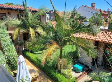 Casa · 133m² · 4 Ambientes · Casa 4 Amb. en Olivos Reciclado Totalmente a Nuevo