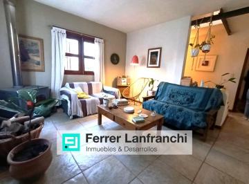Casa · 73m² · 1 Ambiente · 1 Cochera · Casa en Venta Unquillo Centro