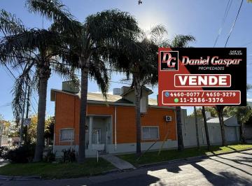 Casa de 3 ambientes, Morón · Venta – Casa 3 Ambientes en Impecable Estado – Morón Centro