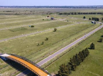 Terreno · 830m² · Venta - Terreno en Los Pasos del Jockey III - Fisherton, Rosario