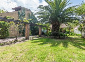 Casa · 167m² · 4 Ambientes · 1 Cochera · ¡Venta! Casa 4 Amb C/ Parque - Bosque Alegre