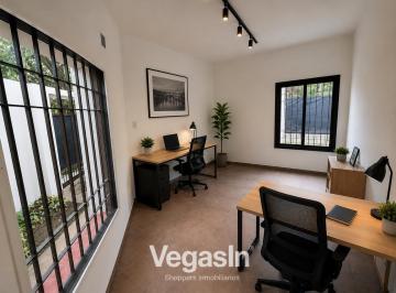 Oficina comercial · 45m² · 2 Ambientes · 1 Cochera · Oficina en Jardin Espinosa - Ubicación Estratégica!