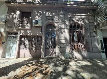 Casa · 131m² · 5 Ambientes · 1 Cochera · Venta Casa en Echesortu - a Reciclar