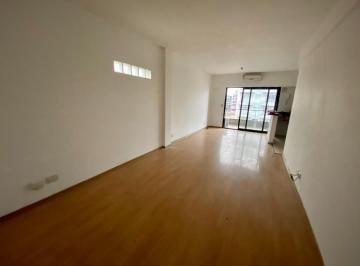 Departamento · 45m² · 2 Ambientes · 2 Ambientes con Balcon con Parrilla Piso Alto, Muy Luminoso