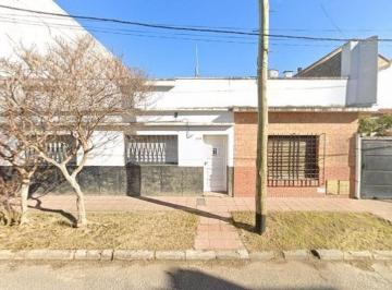Casa de 4 ambientes, Avellaneda · Casa en Interesante Ubicación