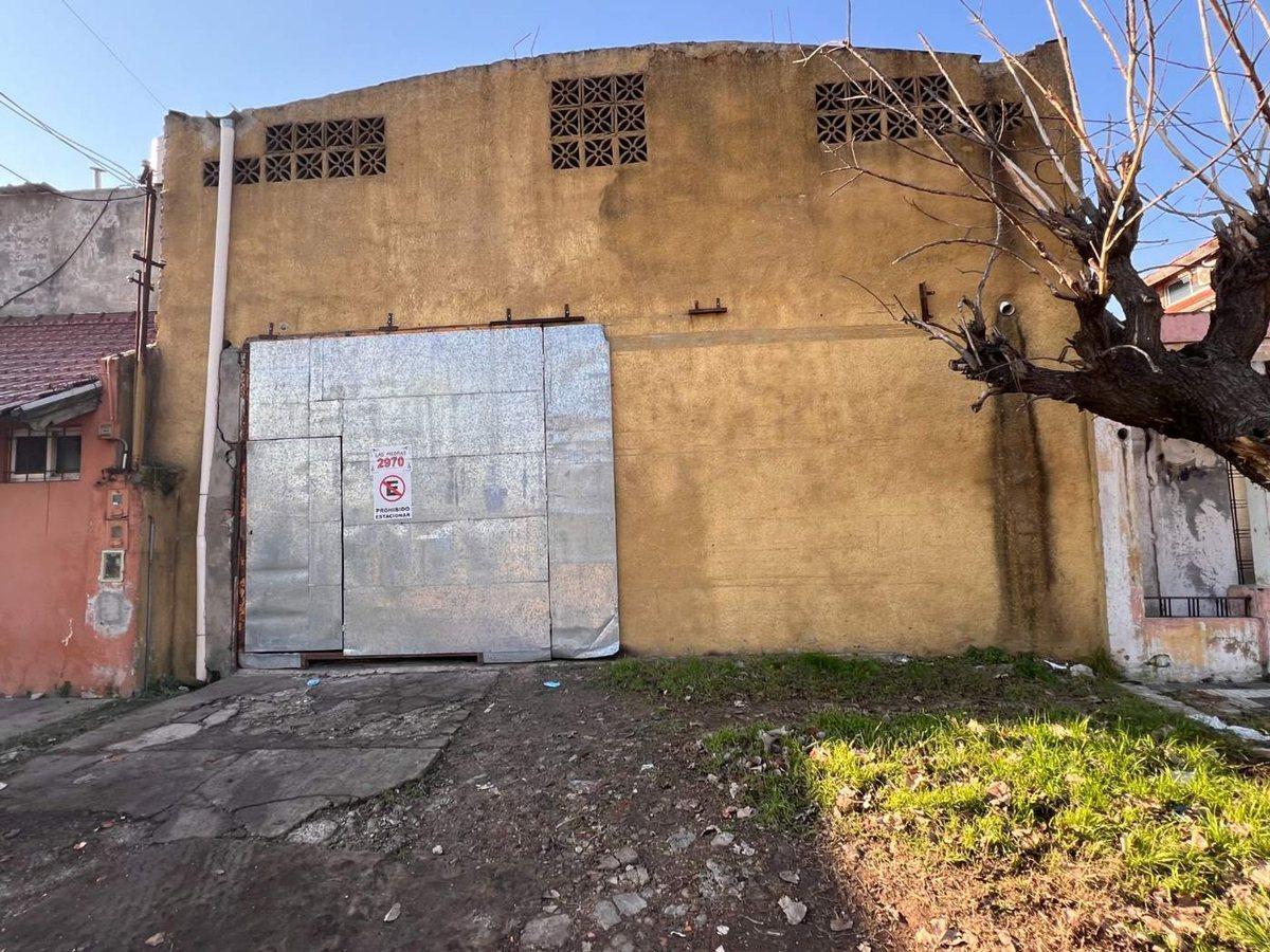 Las Piedras 3200,  Lanús Este, Lanús