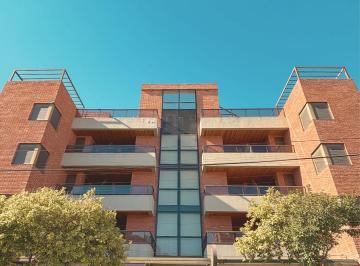 Departamento de 3 ambientes, Villa Carlos Paz · Alquiler Dpto Centro Carlos Paz 1 Dorm - Cochera Pileta Quincho