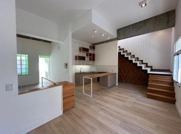 Casa · 143m² · 4 Ambientes · Venta Casa de Planta Alta 3 Dorm. Amplia Terraza