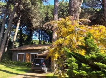 Casa · 180m² · 5 Ambientes · 2 Cocheras · Excelente Casa con Pileta en El Bosque de Carilo