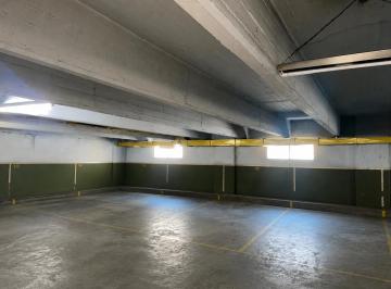 Garage · 13m² · Cochera en Recoleta Sobre Av Pueyrredon