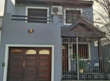 PH de 4 ambientes, Mar del Plata · Venta de Casa PH Al Frente La Perla