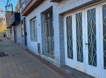 Casa · 134m² · 4 Ambientes · 1 Cochera · Tandil, Casa en Av Avellaneda 586