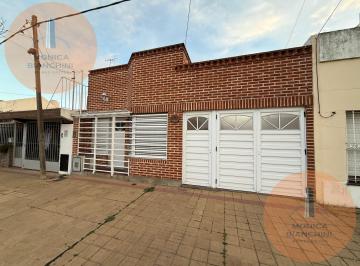 Casa · 120m² · 5 Ambientes · 1 Cochera · Casa en La Plata