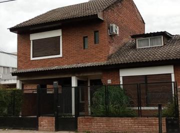 Casa · 150m² · 5 Ambientes · Venta Casa con Altillo en Ing Machwitz Escobar Sobre Calle Lambaré