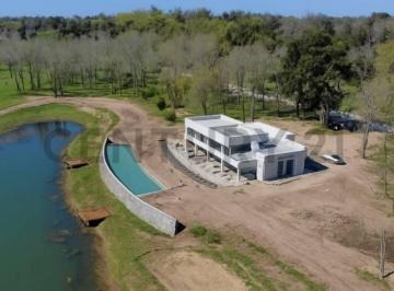 Terreno · 701m² · Lote en Venta Berazategui en Barrio Abril Sur Hudson