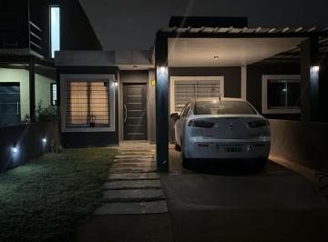 Casa · 70m² · 3 Ambientes · 1 Cochera · Duplex en Venta en Barrio Norte con Quincho y Asador