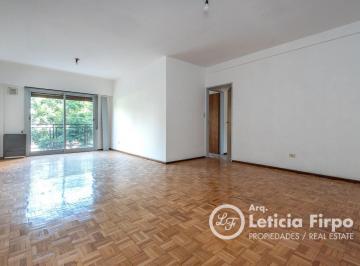 Departamento · 82m² · 4 Ambientes · Departamento Al Frente con Balcon, Amplios Ambientes, Excelente Zona.