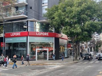 Local comercial , Núñez · Imponente Esquina en Alquiler, Sobre Av Cabildozona Nuñez
