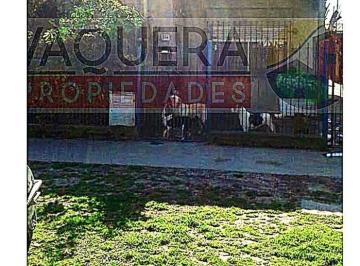 Casa · 96m² · 3 Ambientes · Chalet - 2 Dorm. - Lote 212 m² Propio.
