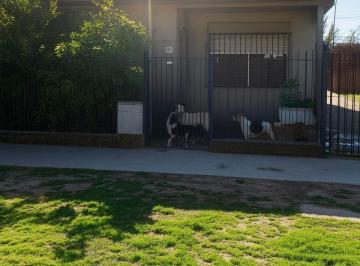Casa · 96m² · 3 Ambientes · Chalet - 2 Dorm. - Lote 212 m² Propio.