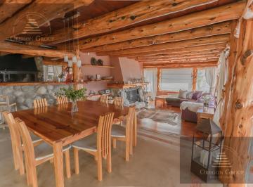 Casa · 261m² · 5 Ambientes · 1 Cochera · Casa en San Martin de Los Andes