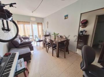 Departamento · 56m² · 3 Ambientes · Departamento 3 Ambientes con Balcón Al Frente Zona La Perla