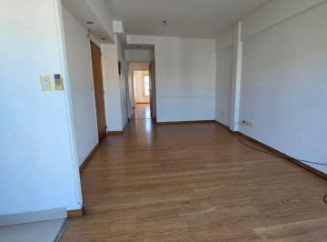 Departamento de 3 ambientes, Flores · Departamento de 3 Ambientes Flores - Semipiso Al Frente Vista Abierta