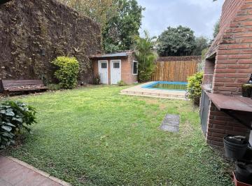 Casa · 160m² · 4 Ambientes · 1 Cochera · Casa en Luis Agote