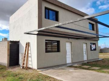 Casa de 5 ambientes, Córdoba · Casa en Alquiler a Estrenar – Barrio El Equipo, Valle Cercano