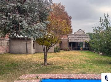 Casa de 6 ambientes, Córdoba · Casa en Venta con Gran Terreno en Zona Recta Martinolli (Ideal Familias o Desarrollo)