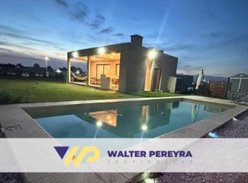 Casa · 40m² · 2 Ambientes · Venta - Casa con Pileta en Barrio Las Perdices (San Vicente)